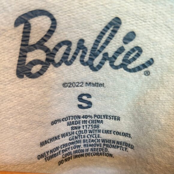 Barbie Women of Color Cropped Off White Crewneck Sweatshirt Womens Size Small - Picture 6 of 9